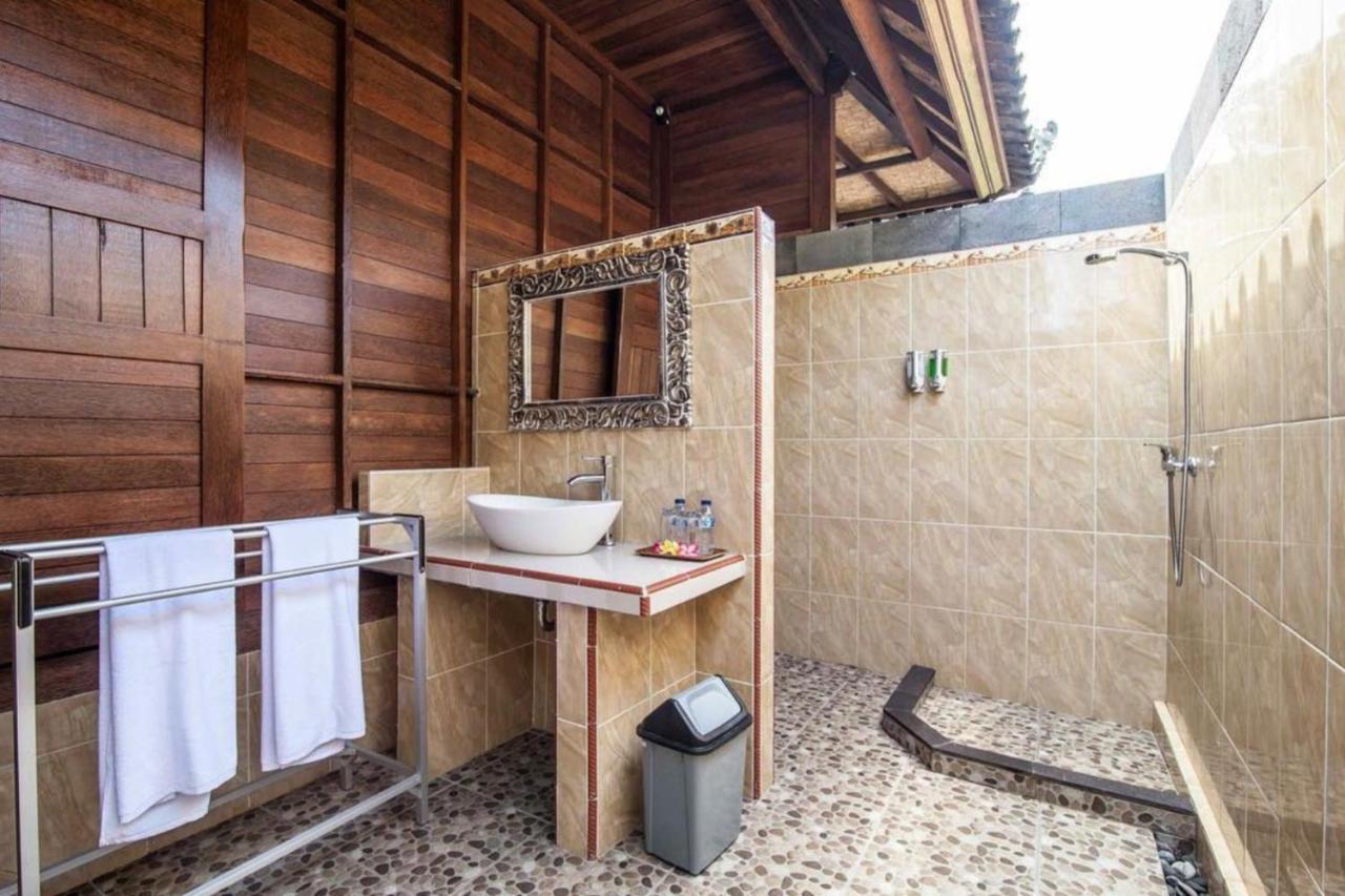 Garden Cottage Lembongan & Hostel Nusa Lembongan  Exterior photo