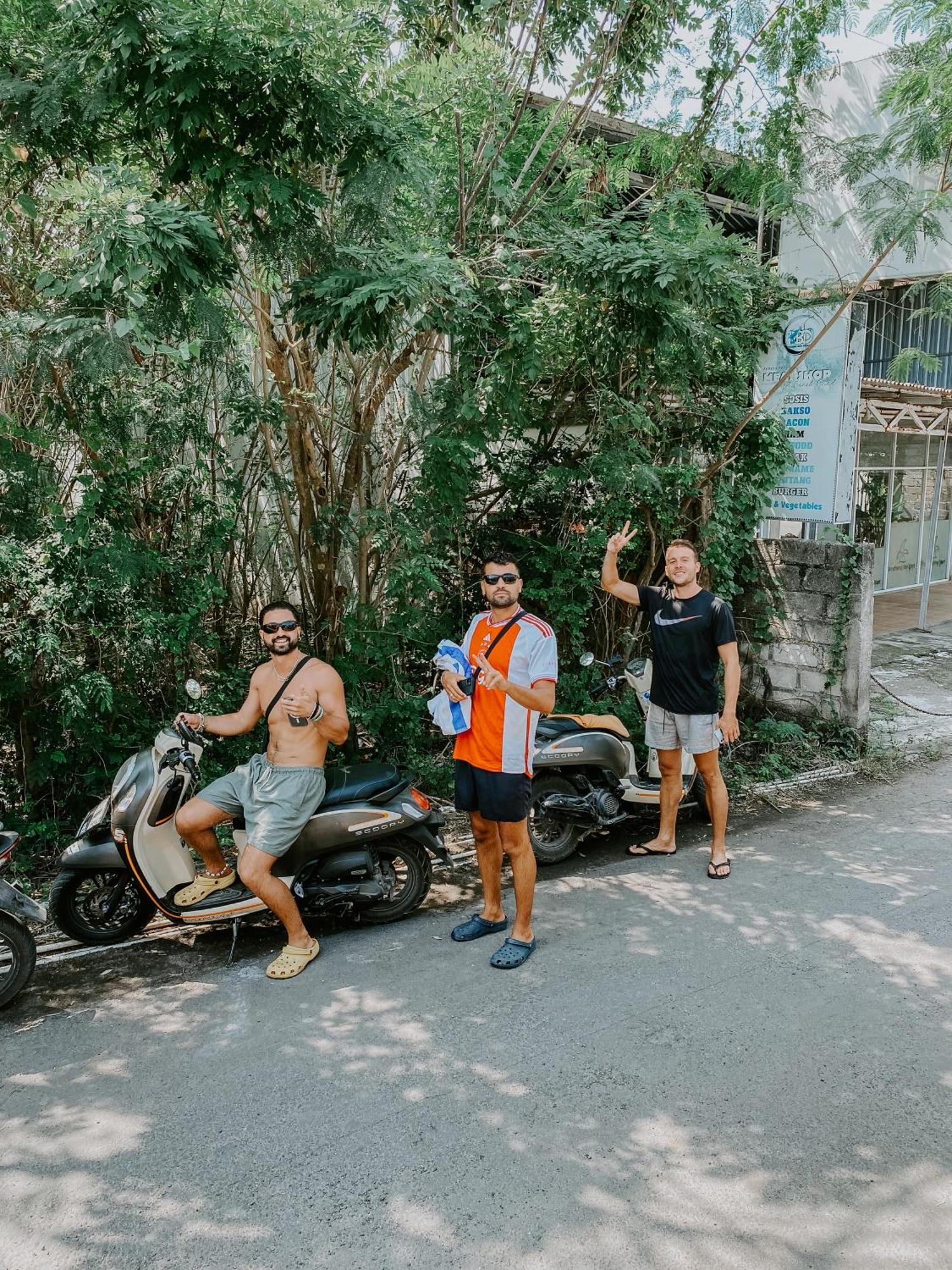 Garden Cottage Lembongan & Hostel Nusa Lembongan  Exterior photo