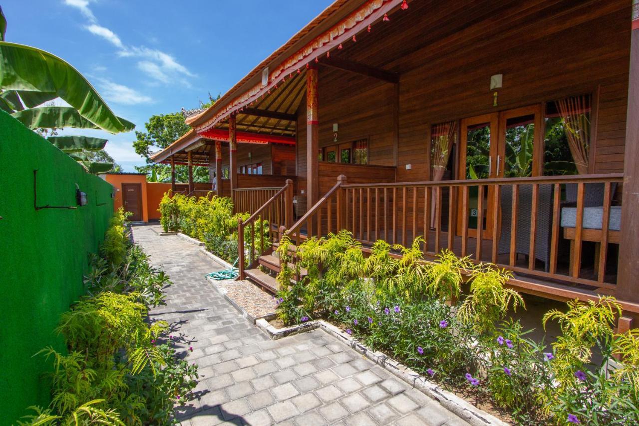 Garden Cottage Lembongan & Hostel Nusa Lembongan  Exterior photo